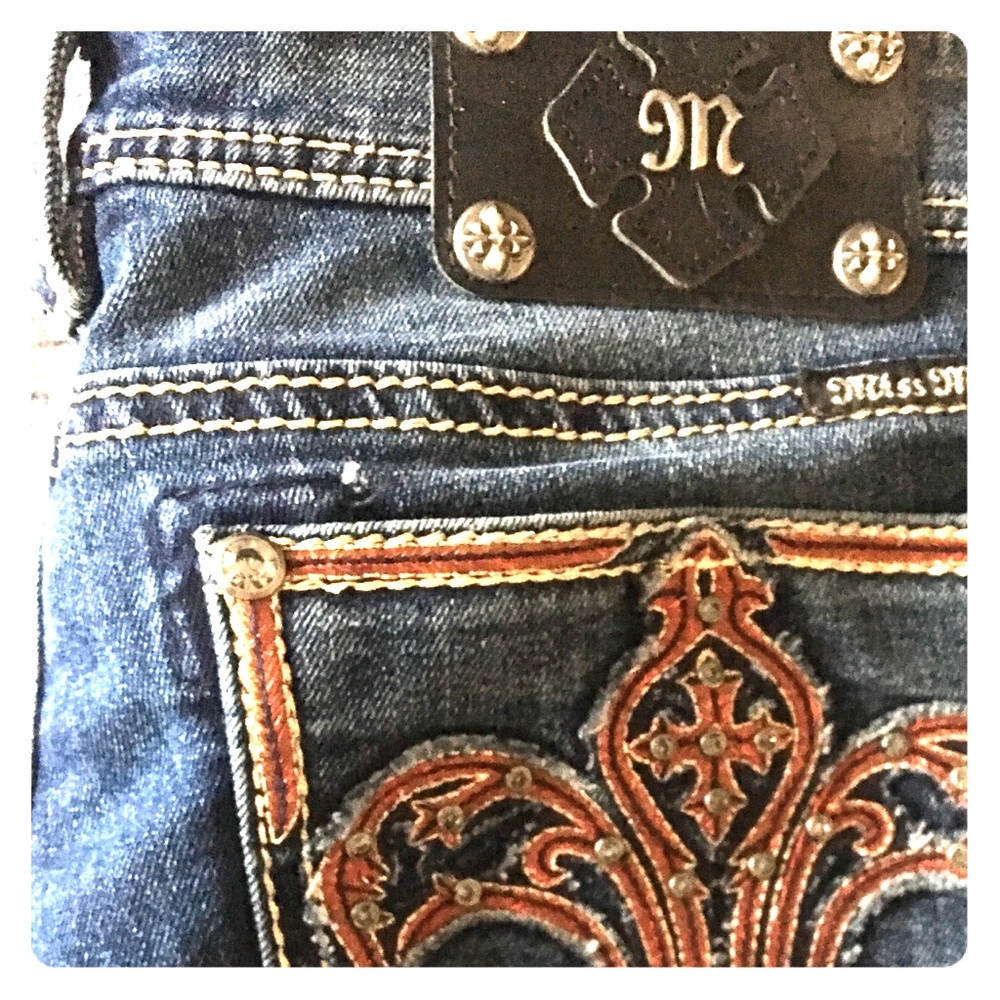 Size 30 Miss Me Jeans (only worn once)